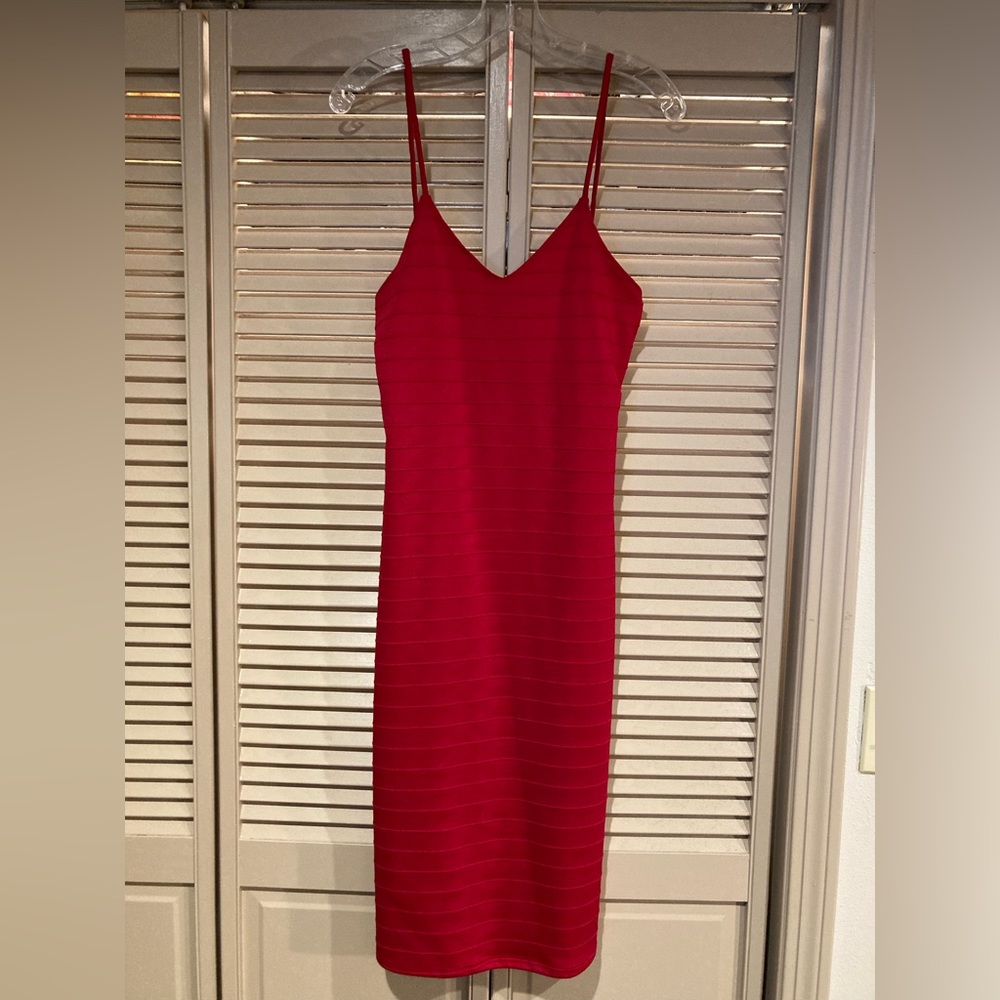 Snap red stretchy dress